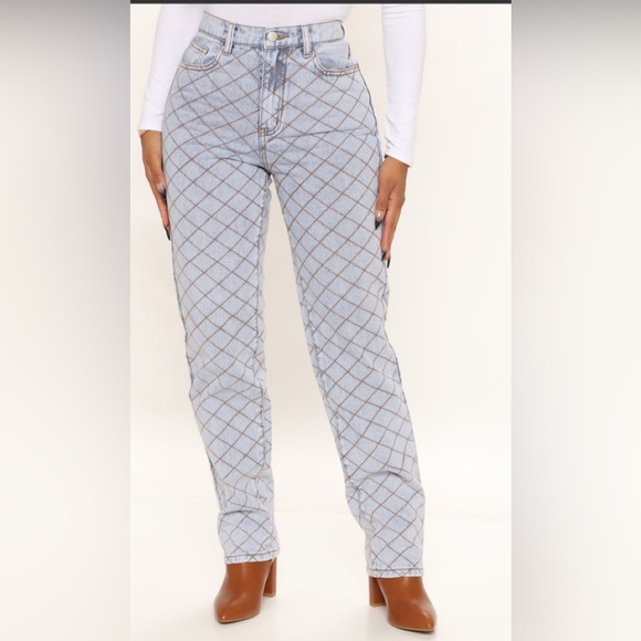 NWT Fashion Nova Jeans Diamond Stitched Size 9 - Picture 1 of 9